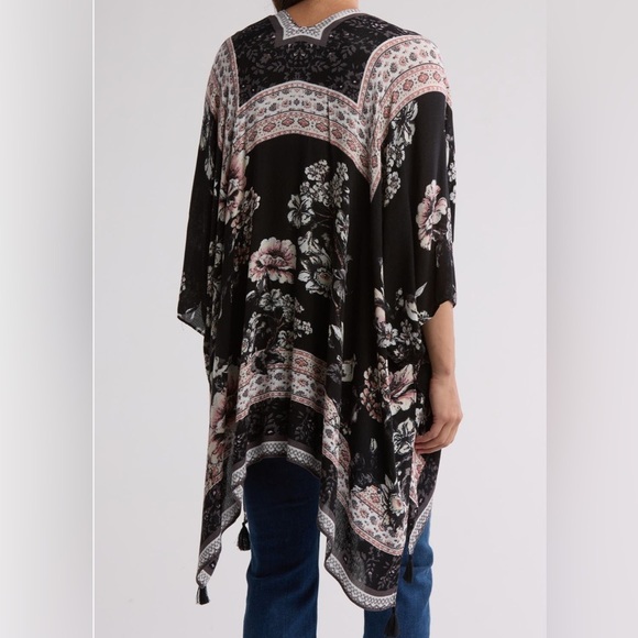 NWT Vince Camuto Ruana Wrap, Rayon Women’s OS - Picture 16 of 16